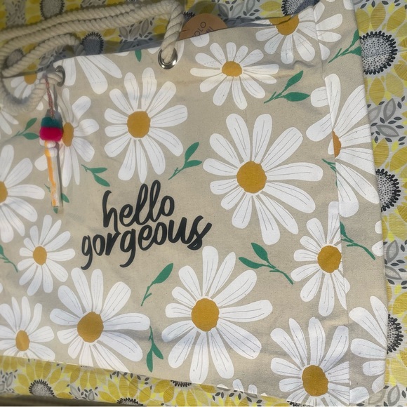 Stylish over the shoulder bag - Picture 2 of 2